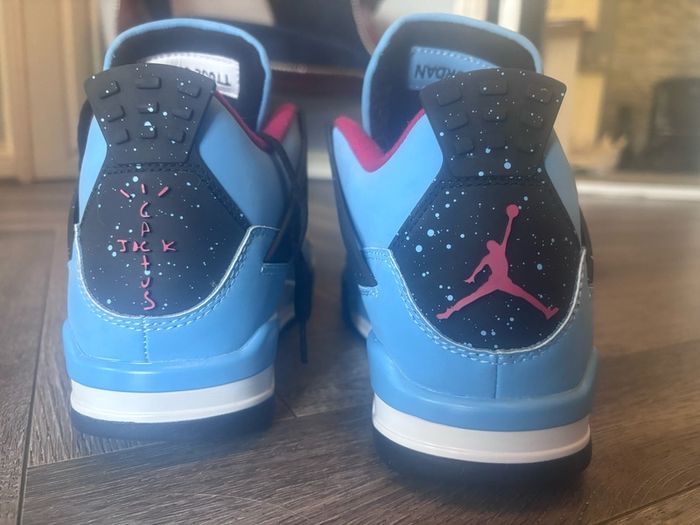 Jorden 4s x travois Scott