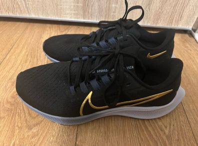 Nike women trainers size UK6.5 EU40.5