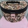 Vintage Makeup/Vanity case Image 6
