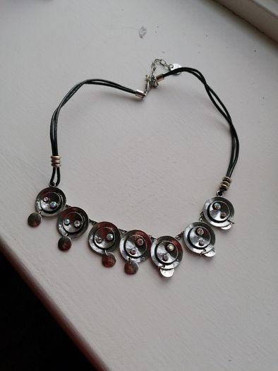 costume necklace