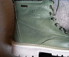 comfort lambskin boots