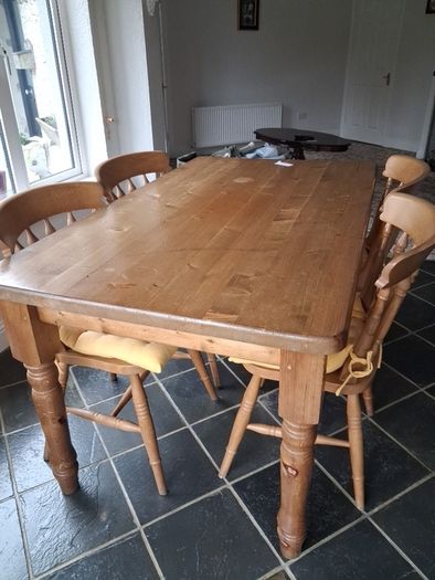 dining table and 4 chairs