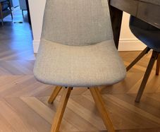 dining chairs x2