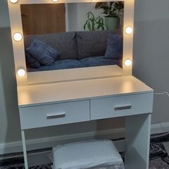 dressing table with stool New