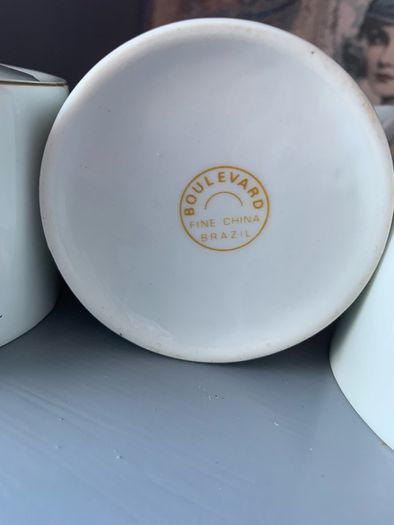 Delicate China Teaset