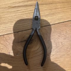 pliers