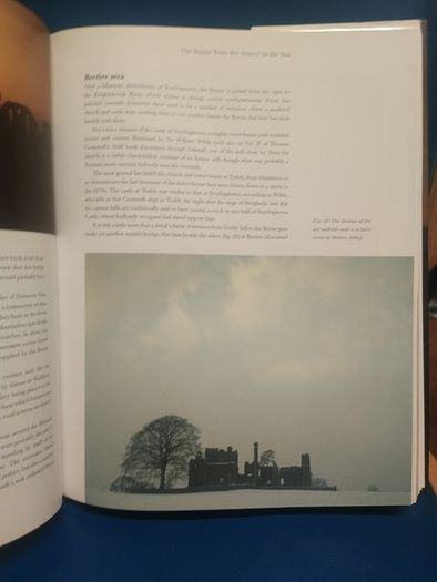 Treasures of the Boyne Valley - Peter Harbison