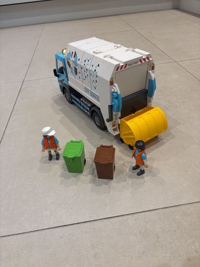 playmobile bin truck