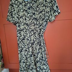 Dress Black and Cream Crossover