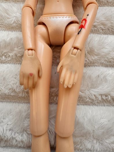 Bratzillaz Magic Night Out Jade JAdore Used Knees a bit loose Please see photos