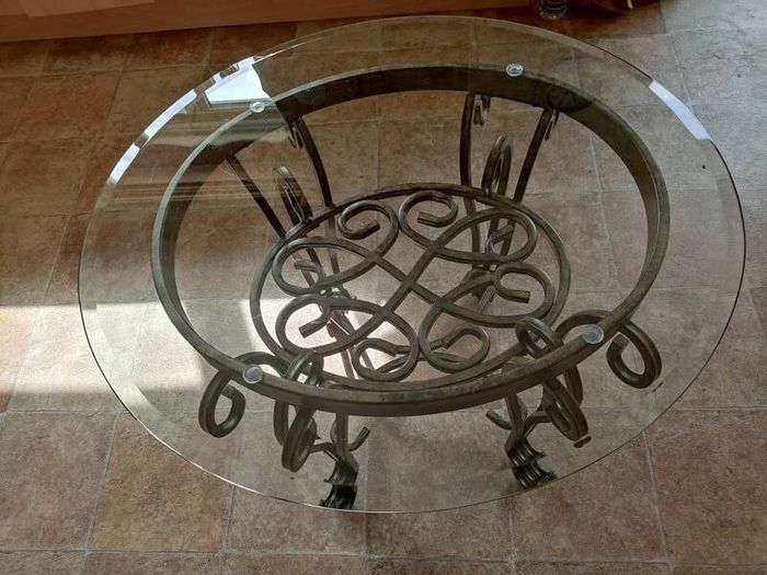 small glass top table like new.