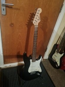 fender squier strat standard