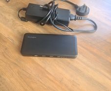 Kensington USB-C dock station with Power supply for any Laptop with USB-C Port available