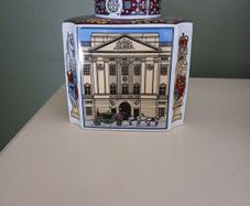 Royal Worcester The Buckingham Palace Tea Caddy