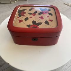 Vintage Festive Japanese Lacquer Box