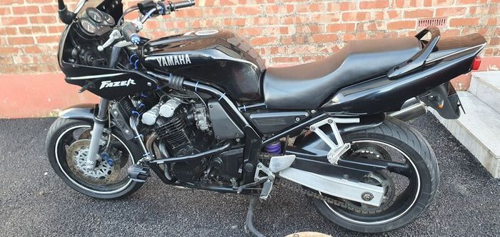 2000 Yamaha fzs 600 fazer