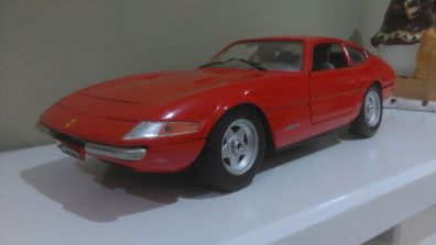 1.18 scale Ferrari Daytona