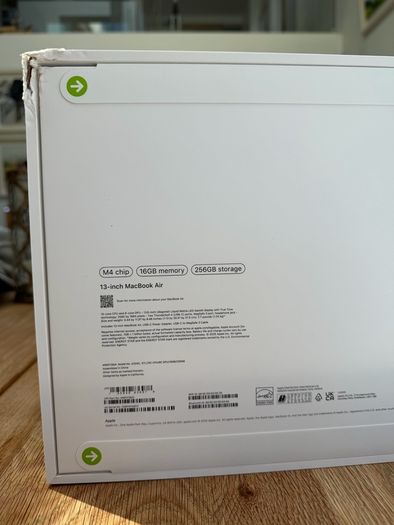 Sealed Macbook Air 2025
