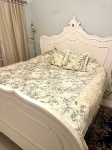 Silk custom made bed throw and pillows