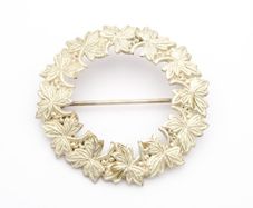 Vintage Silver Leaf Wreath Brooch