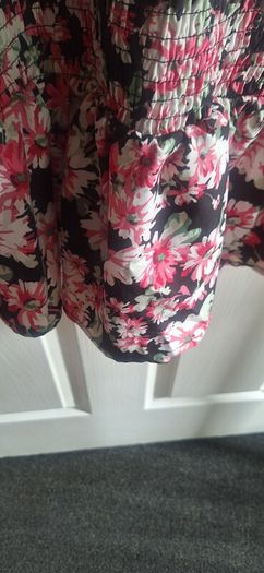 Coast V- Neck Floral Dress.