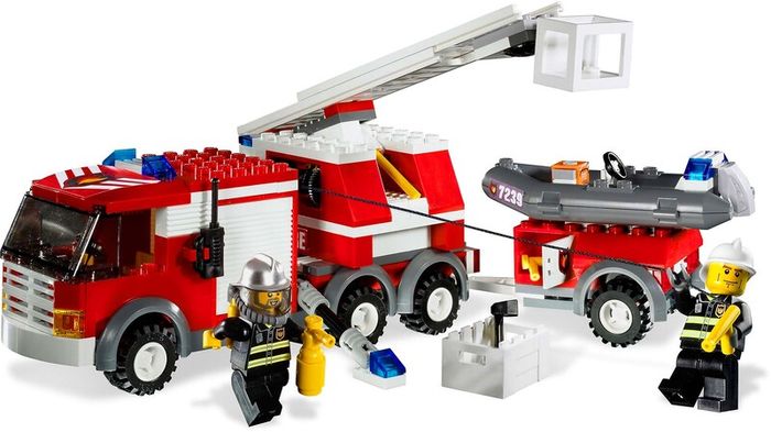 Lego City 7239: Fire Truck (2005) 100% Complete (NO BOX)