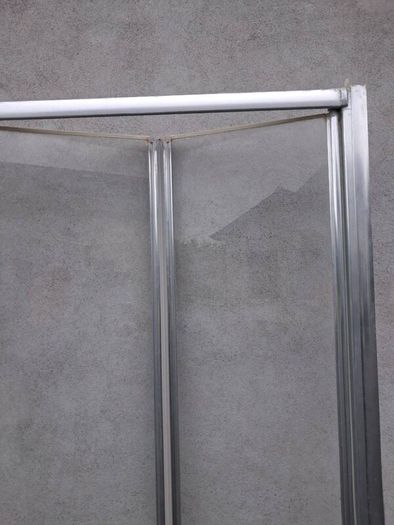 Bifold shower door