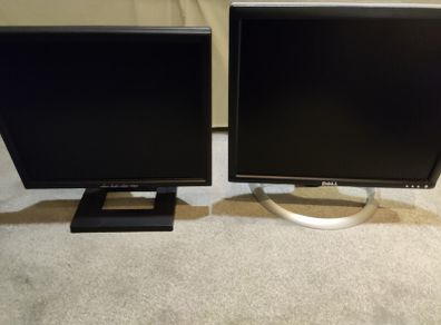 Dell Ultrasharp 19" Hd Lcd 1901fp + Dell 17" Lcd E171fp