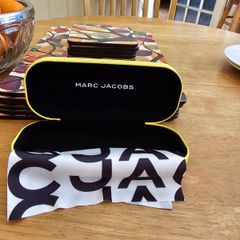 Marc Jacobs Glasses Case / With Lens Cloth / Brand New.