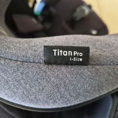 Maxi-Cosi Titan Pro i-size