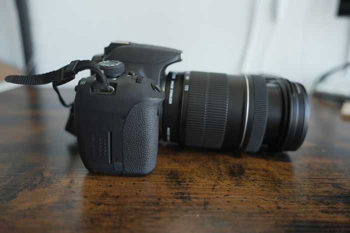 Canon 700D