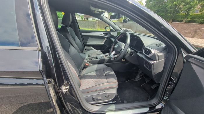 2021 (212) SEAT Leon FR+ 1.5 TSI 150PS | One Owner | High Specification | Full Service History