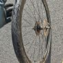 bike back wheel 28 inches Image 4