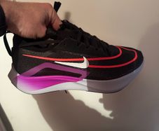 nike zoom fly 4