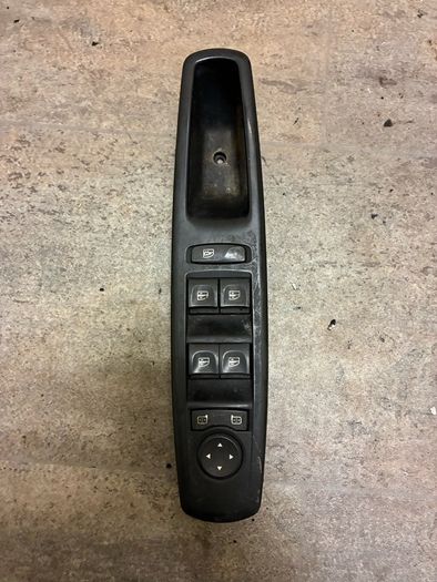 Genuine Renault Megane MK3 Front Electric Window Master Switch Pack & Passenger Handle