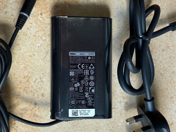 Dell AC Adapter 65W  Model: LA65NM130