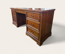 writing desk