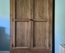 Solid Oak Wardrobe in Excellent Condition