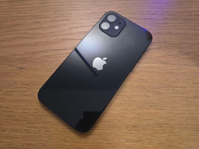 iPhone 12