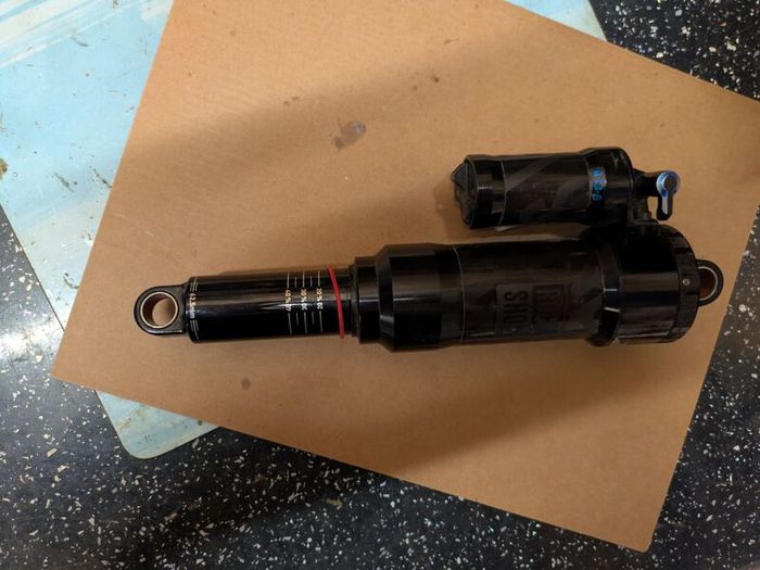 Rockshox Super Deluxe Select + 230x62.5mm