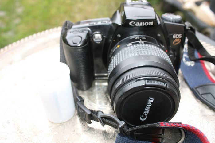 Canon Eos 88 (eos 3000 )+ Ef 35-80mm Lens