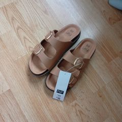 comfie sandals BNWT