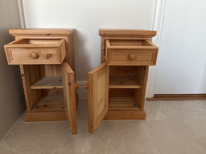 Bedside Lockers