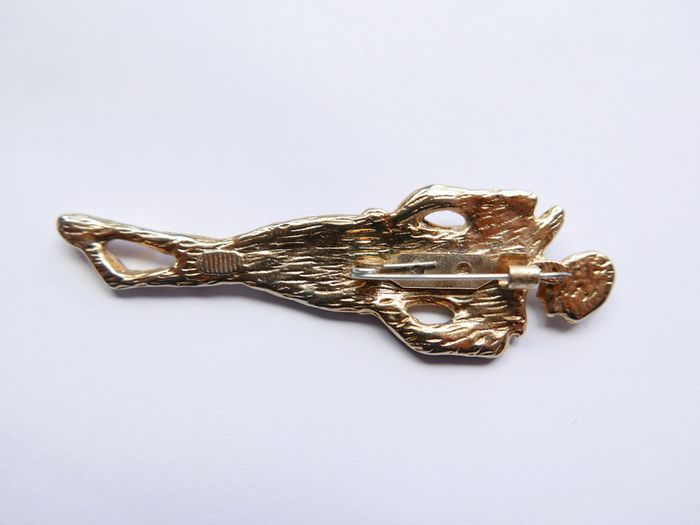 Vintage style lady silhouette brooch - black and gold tone