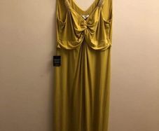 BRAND NEW Evening dress (size 22)