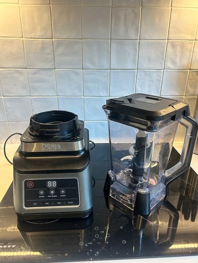 Ninja Professional Plus Blender with auto IQ