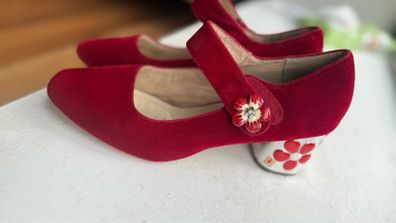Velvet Red sandles