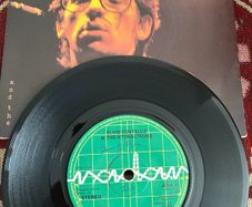 Elvis Costello. Vinyl single
