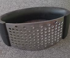 Garlic crusher
