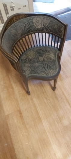 Antique 1900s Mahogany Corner Chair
